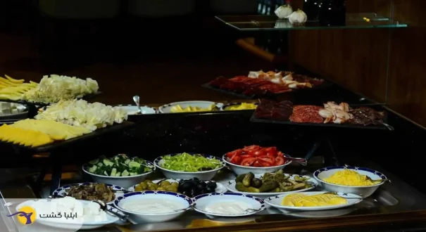صرف بهتین غذاها در رستوران هتل گلدن پالاس امکانات هتل گلدن پالاس بوتیک ایروان