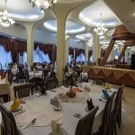 امکانات سالن غذاخوری هتل پارمیس کیش