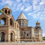 جاذبه های دیدنی کلیسای اچمیادزین