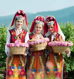 فستیوال گل سرخ بلغارستان