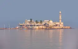 آرامگاه حاج علی بمبئی