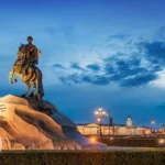 تندیس سوارکار برنزی