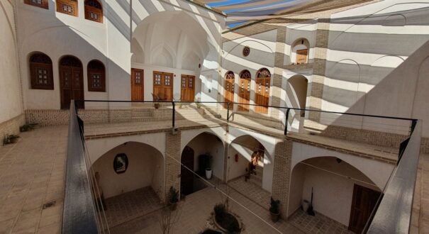 اقامتگاه جهان آرایی کاشان
