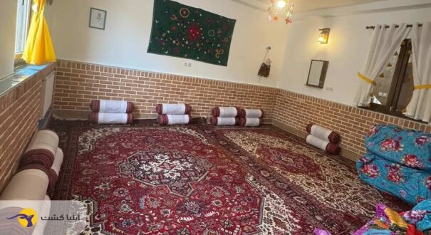 اتاق نشیمن اقامتگاه گلجان زنجان اقامتگاه گلجان زنجان