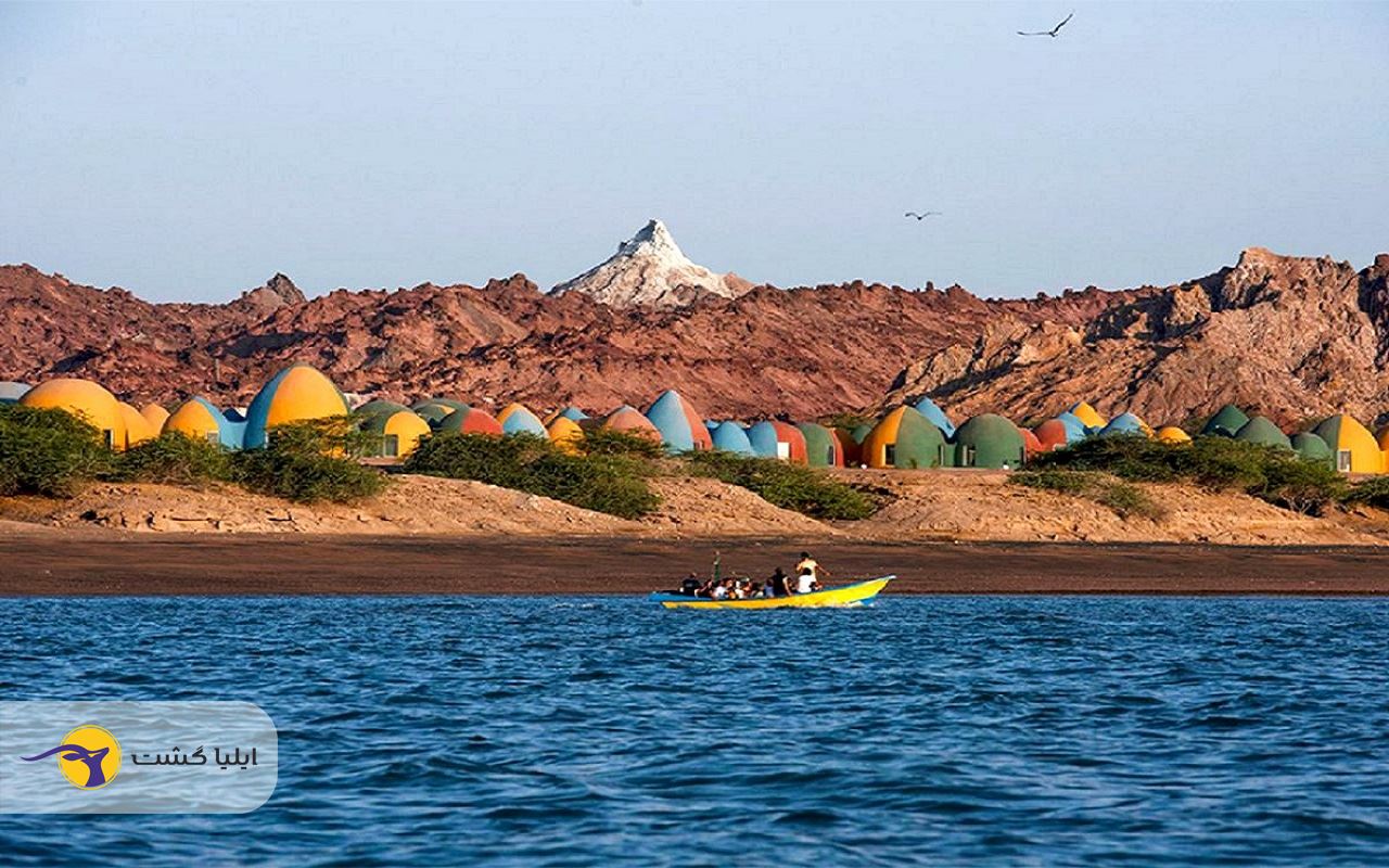 اقامت در مرکز شهر یا نزدیک ساحل