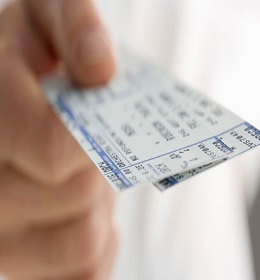 اگر نام مسافر در بلیت اشتباه شود چه باید کرد؟ راهنمای کامل اصلاح اطلاعات بلیت